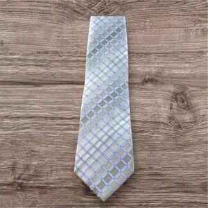 Kenneth Cole Reaction Blue and Green Tie Elegant Accessory